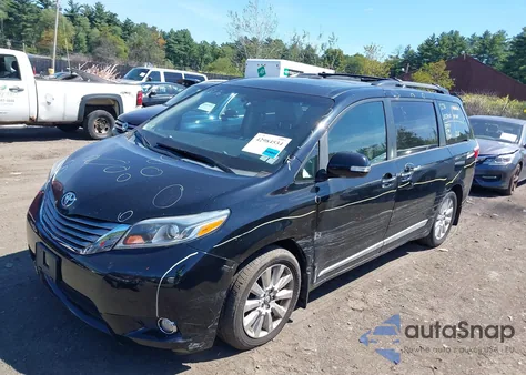 2015 Toyota Sienna Limited Premium 7 Passenger z USA, uszkodzony, nr VIN 5TDDK3DC1FS123460